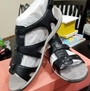 Easy Spirit Sandals -Eonens